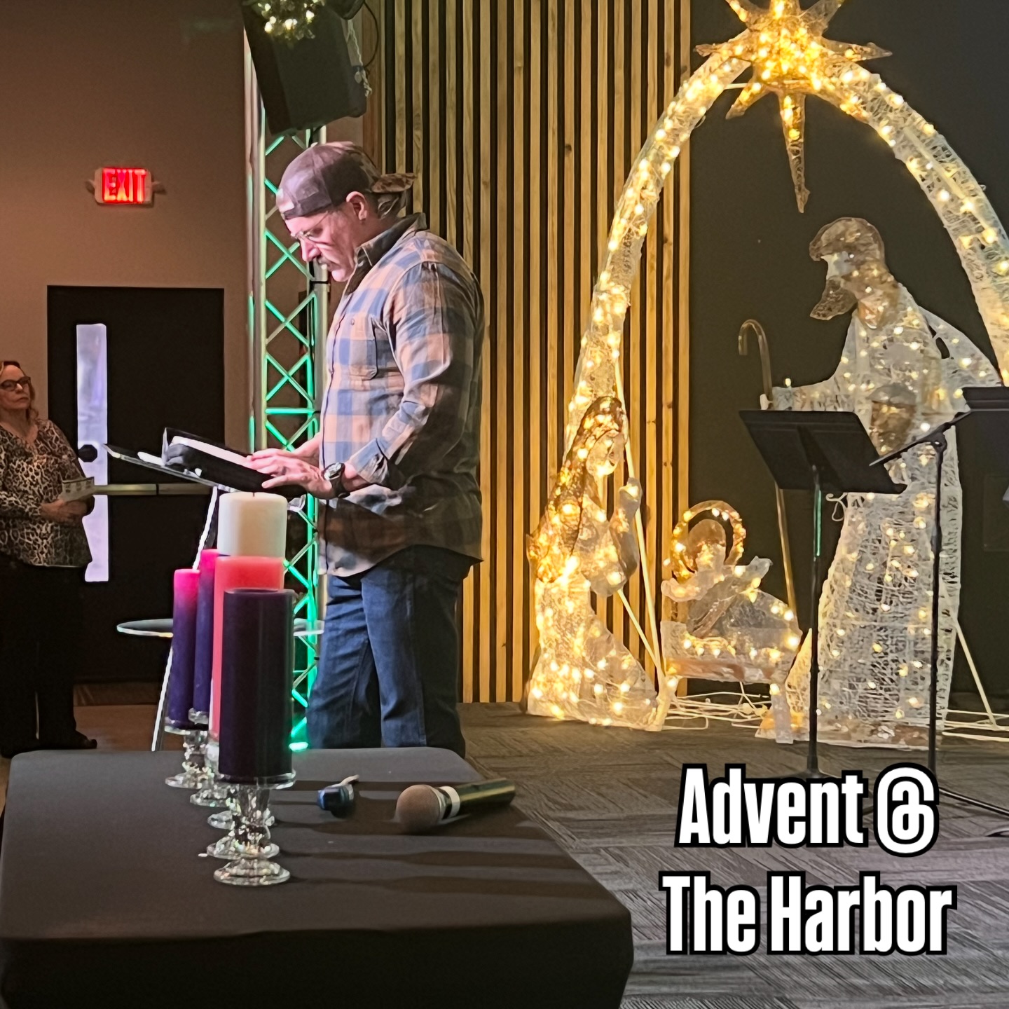 The second week of Advent is all about God’s joy! Pastor Matt taught on Luke 1, and the immaculate conception of Mary.
#christianity #bible #advent #manger #mary