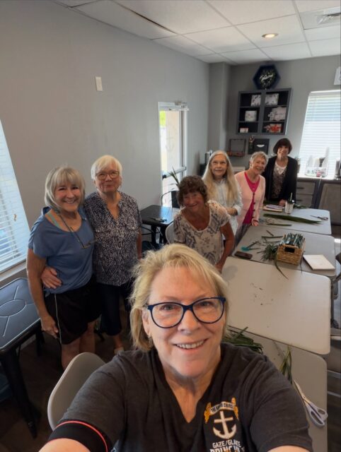 The Harbor Church Monday morning women’s small group worked on palms book marks for Palm Sunday! The will be given away this Sunday! 

Thanks ladies for your service!

#PalmSunday #serve #women #christianity #bible