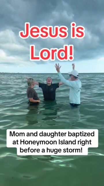 Congrats to Felicia and Abby (mom and daughter) as they confessed their faith in Jesus Christ through baptism at Honeymoon Island, North Beach! 

A big storm was coming! Amazing clouds in the sky! Lots of tears for joy! 

Honeymoon Island #baptism #beach #clouds #christianity